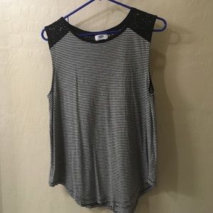 Casual black and grey striped tunic